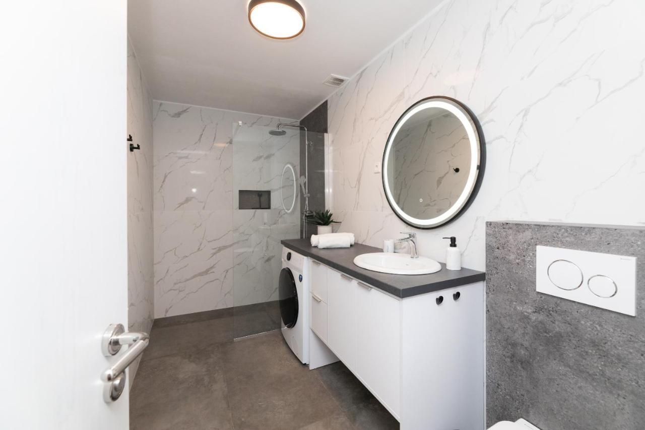 Bepa Apartment Supetar Luaran gambar